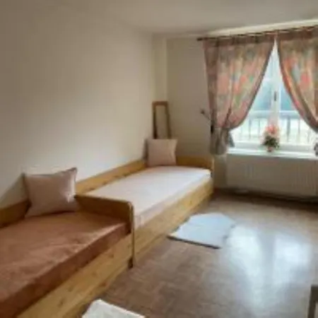 Apartman In A Family Chocerady