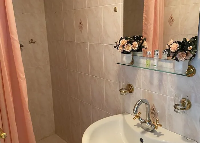 Appartement In A Family *